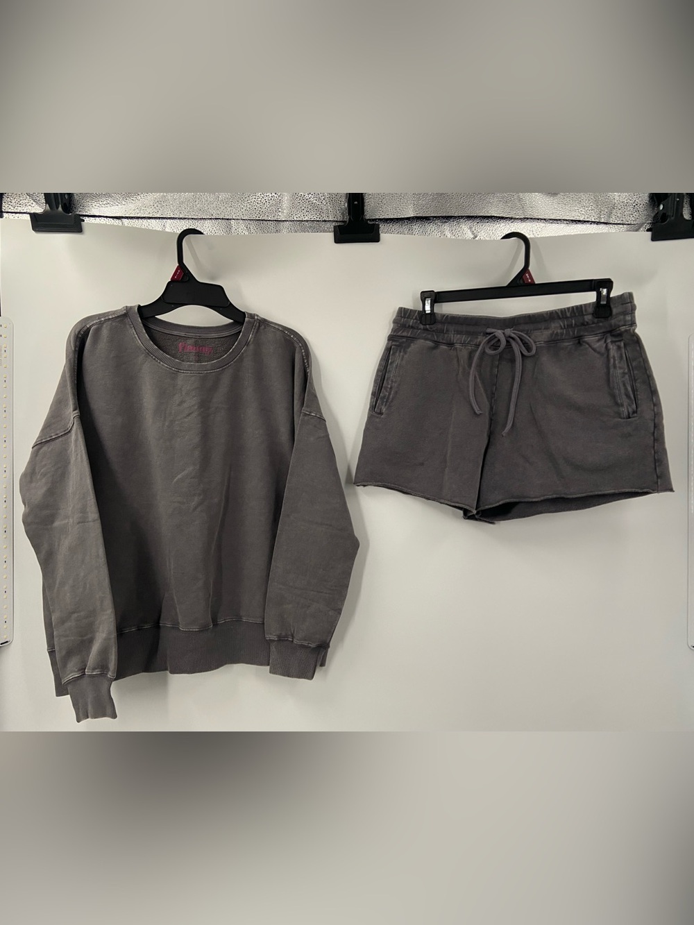 NWOT Flaunty 2 set pack Sweater/Short washed distressed Gray W small oversized
